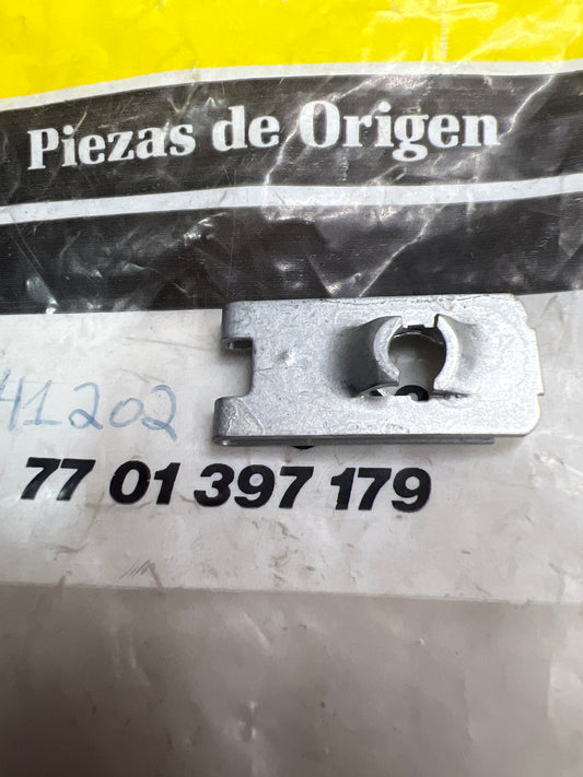 7701397179 1=30 TUERCAS RENAULT