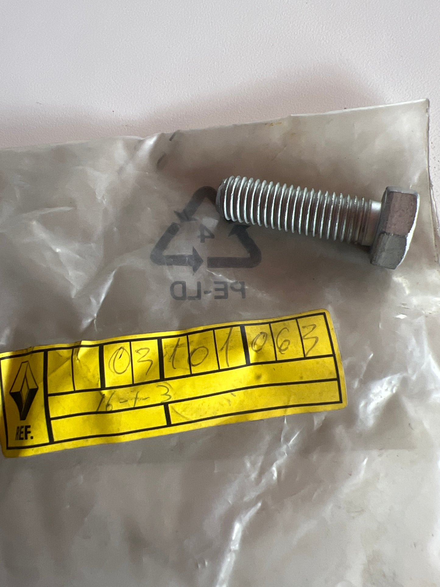 7703101063 - TORNILLO FIJ POLE - Renault