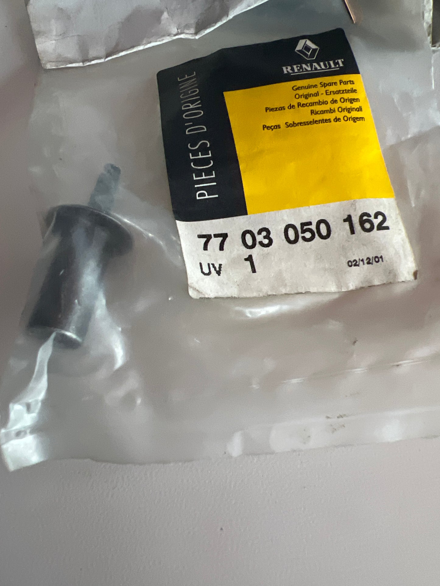 7703050162 REMACHE CIEGO RENAULT