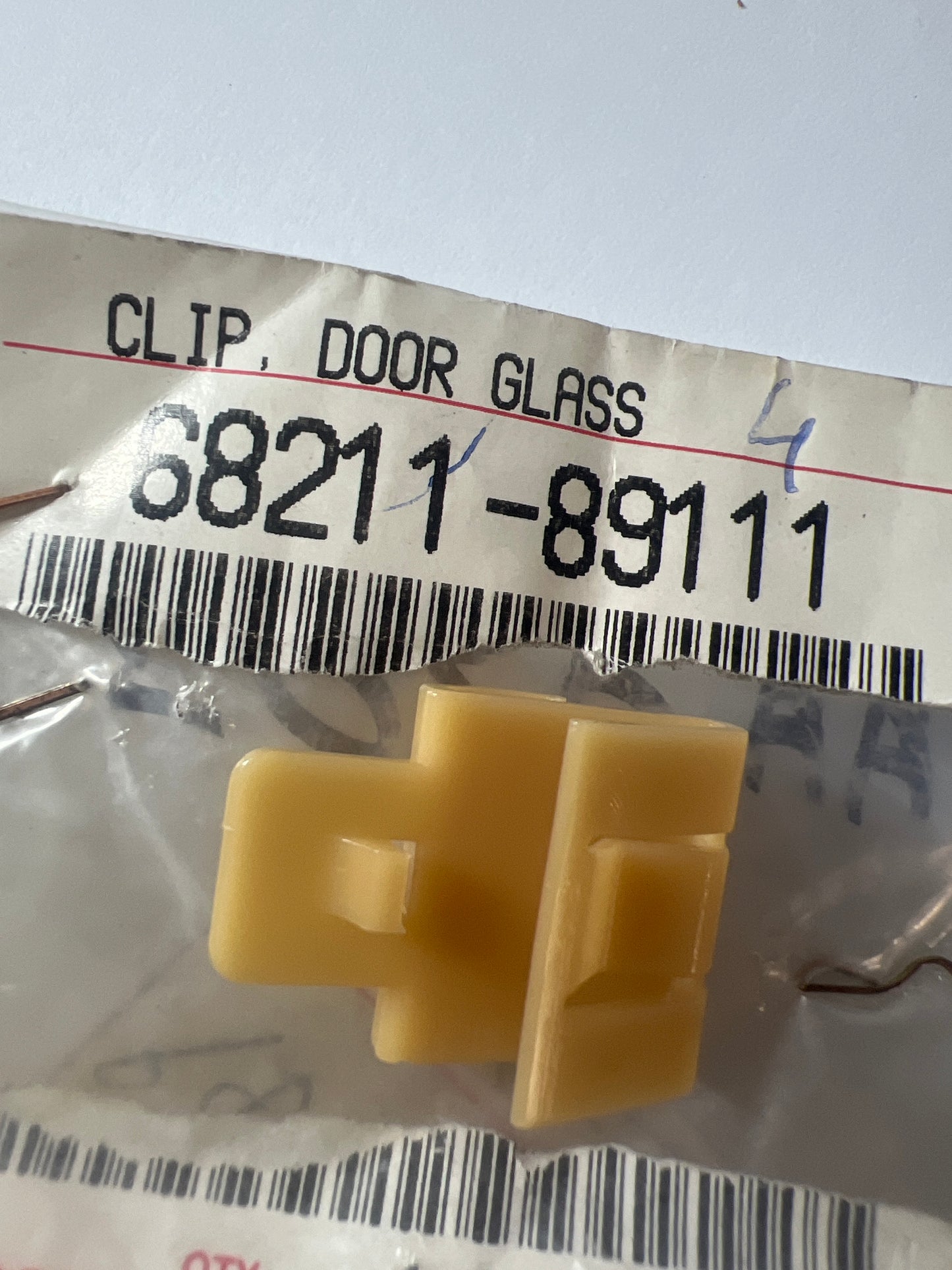 68211-89111 FRONT DOOR PANEL & GLASS
67-55: REAR DOOR PANEL & GLASS, toyota