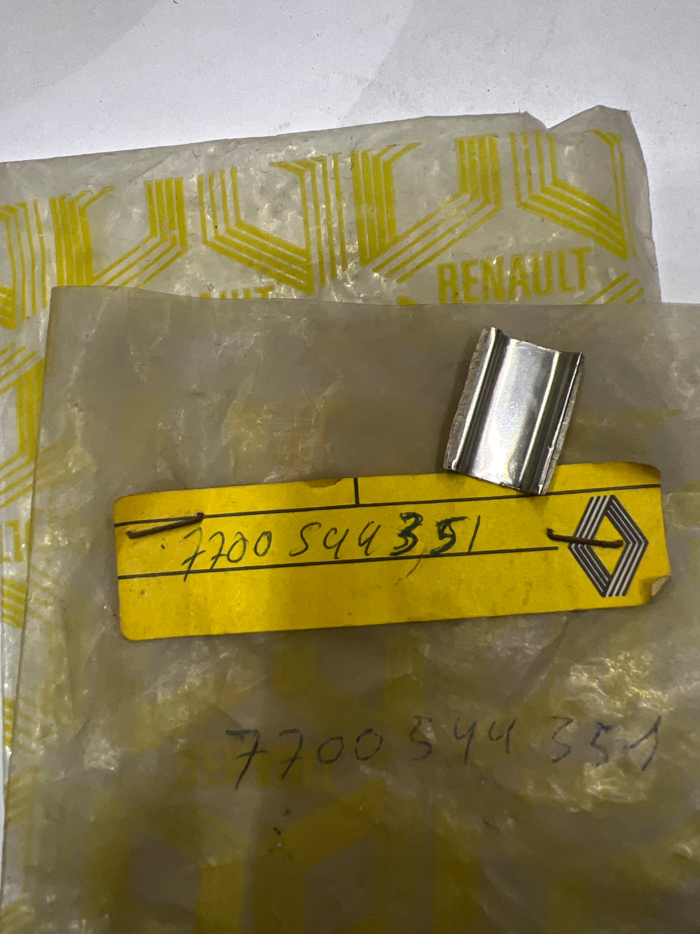 7700544351 #CLIPS EMBELLECED RENAULT