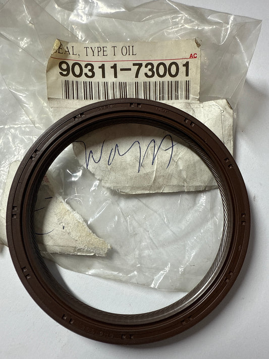 90311-73001 TIMING GEAR COVER & REAR END PLATE, toyota