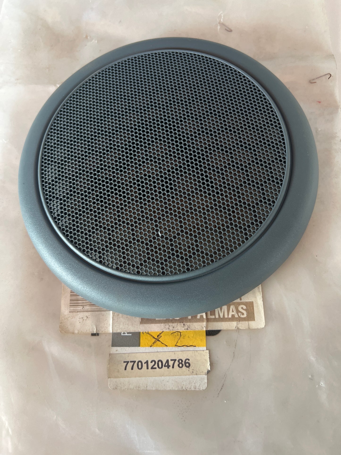 7701204786 GRILLE SPEAKER ME RENAULT