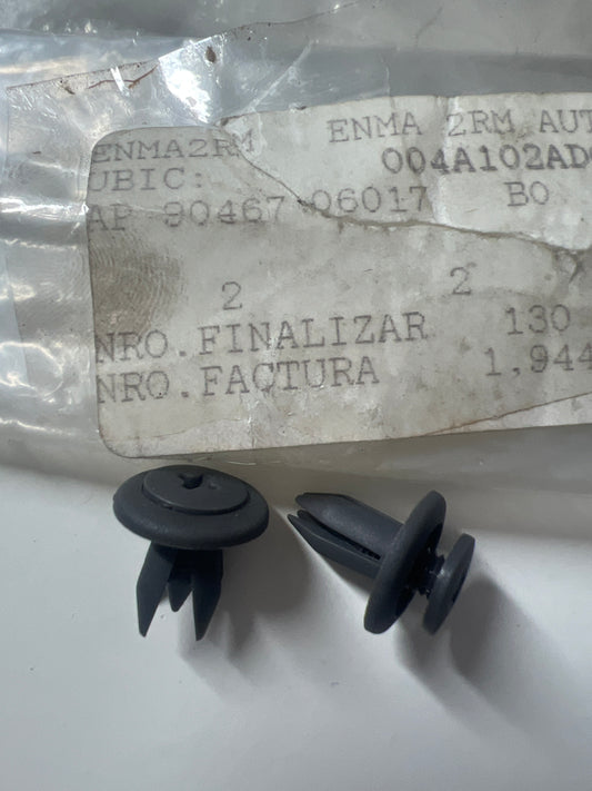 90467-06017 SIDE MOULDING
84-01: SWITCH & RELAY & COMPUTER, toyota