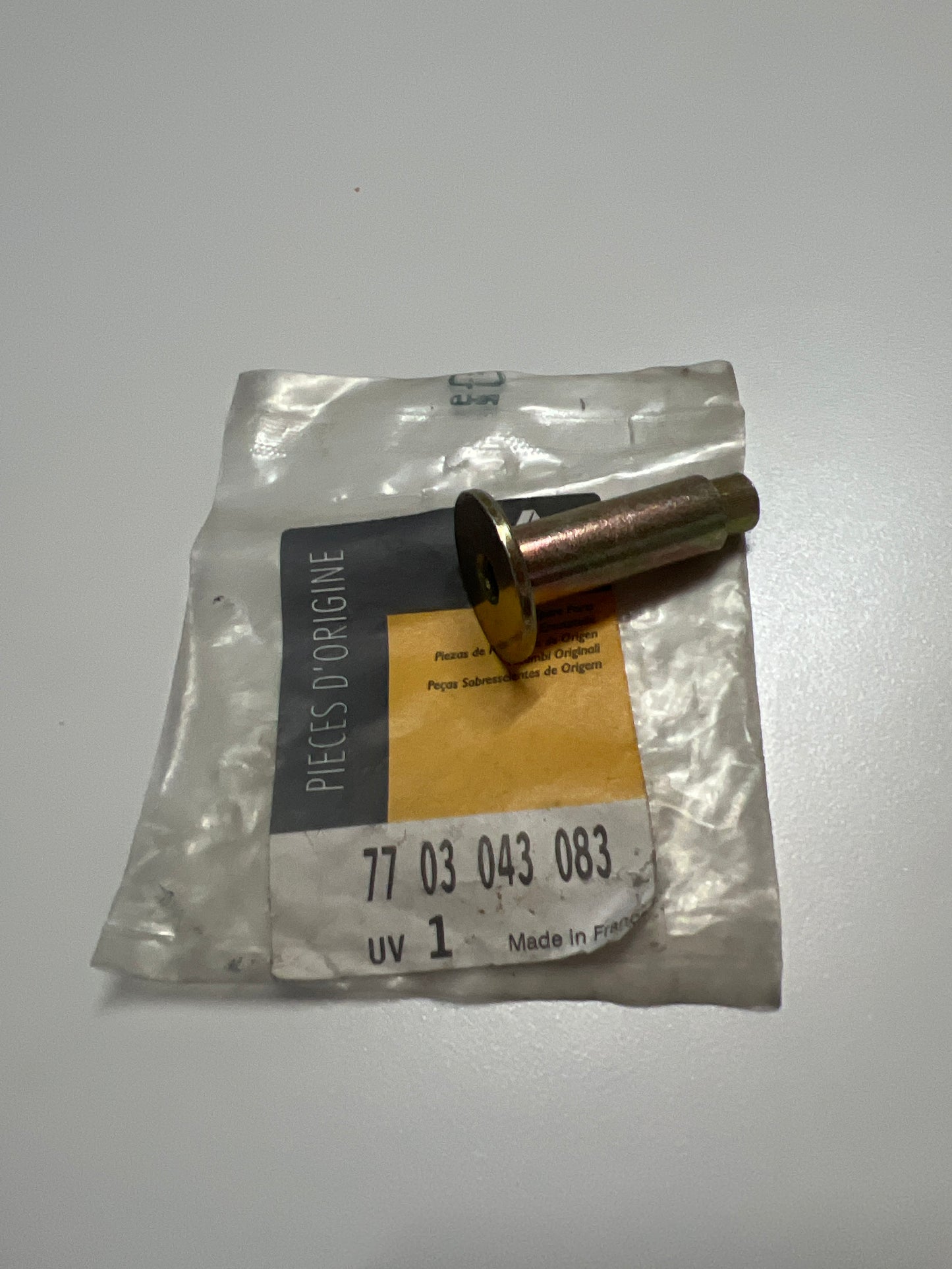 7703043083 - TUERCA - Renault