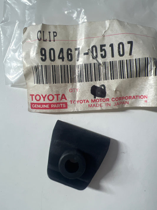 90467-05107 REAR BUMPER & BUMPER STAY, toyota