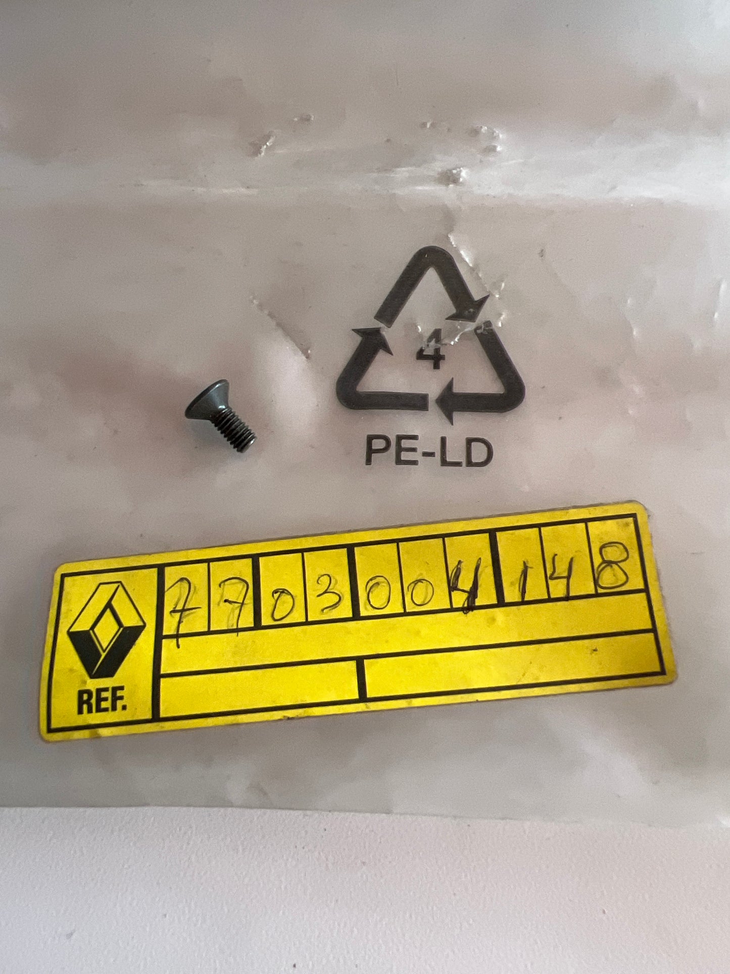 7703004148 TORNILLO RENAULT