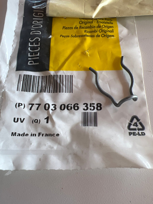 7703066358 GRAPA MANTENIM. RENAULT