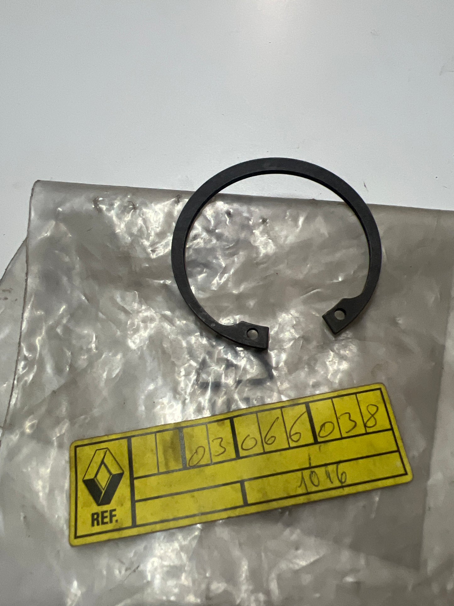 7703066038 - ANILLO FRENO - Renault