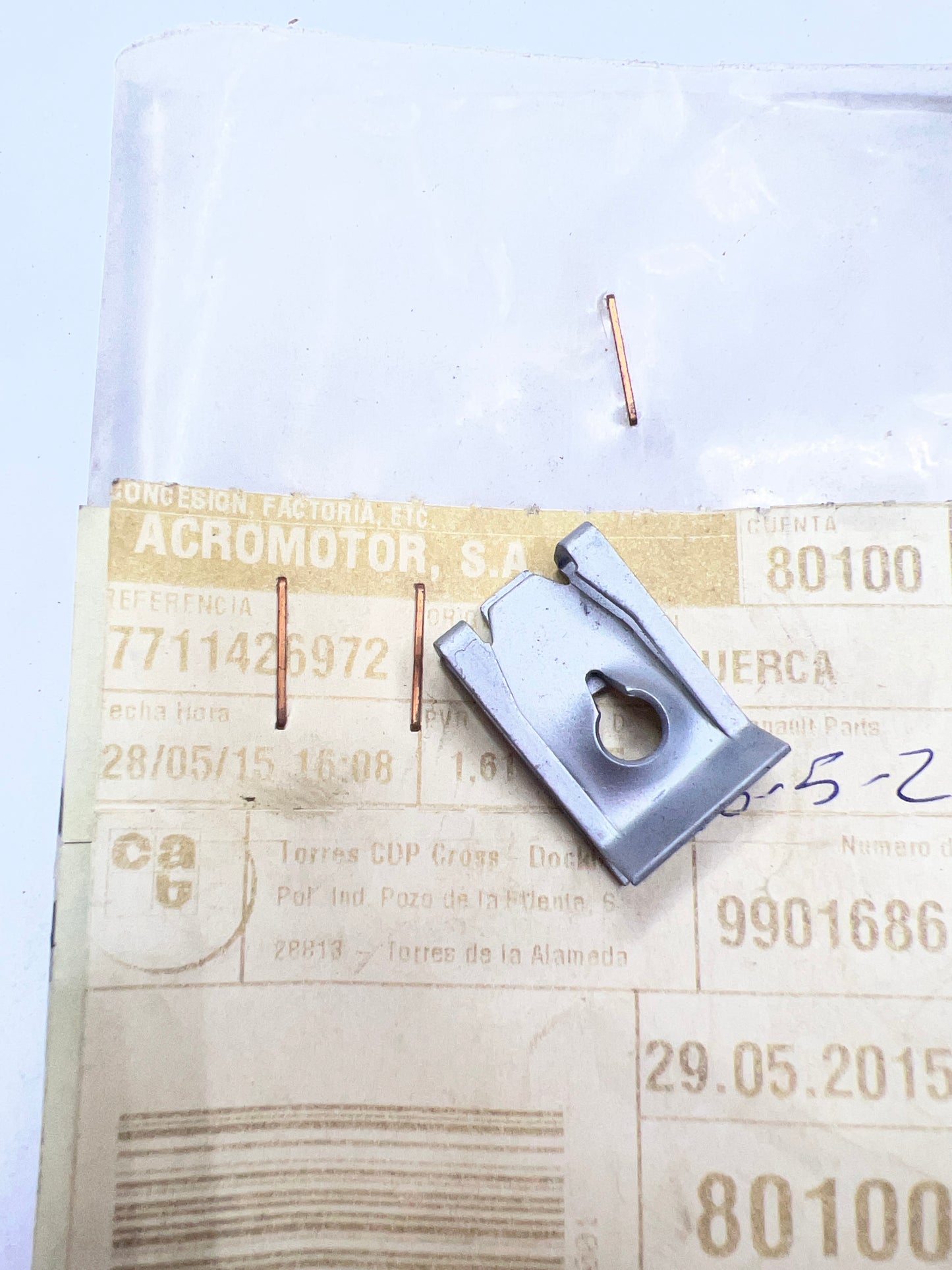 7711426972 CLIPS TUERCA RENAULT