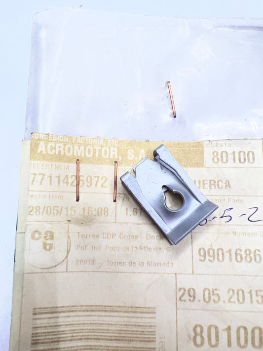 7711426972 CLIPS TUERCA RENAULT