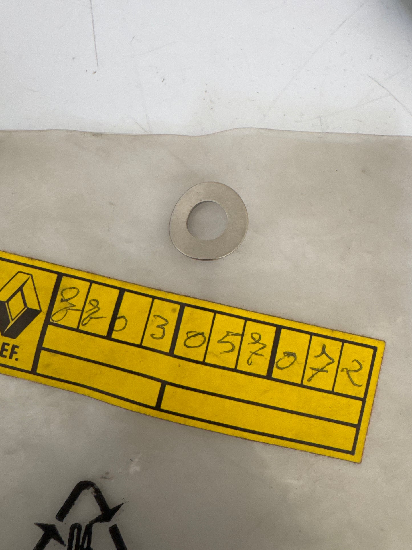 7703057072, Arandela, Renault