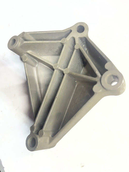 8200205568 SOPORTE CAJA RENAULT