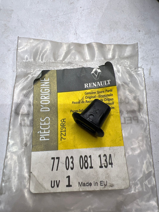 7703081134 Clip, tapacubos RENAULT