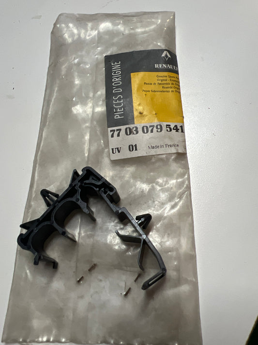 7703079541 GRAPA SOPORTE RENAULT