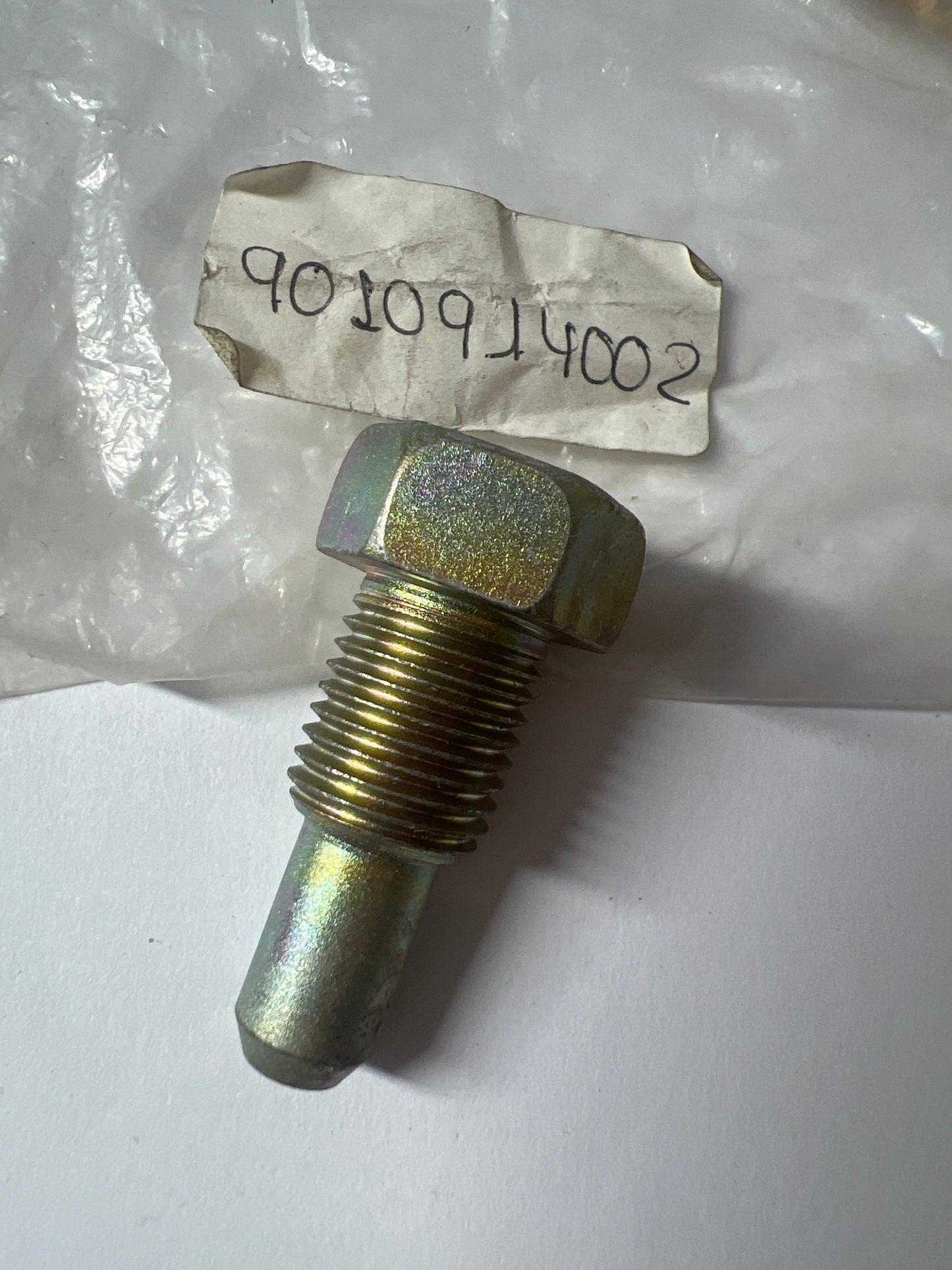 90109-14002 GEAR SHIFT FORK & LEVER SHAFT (MTM), toyota