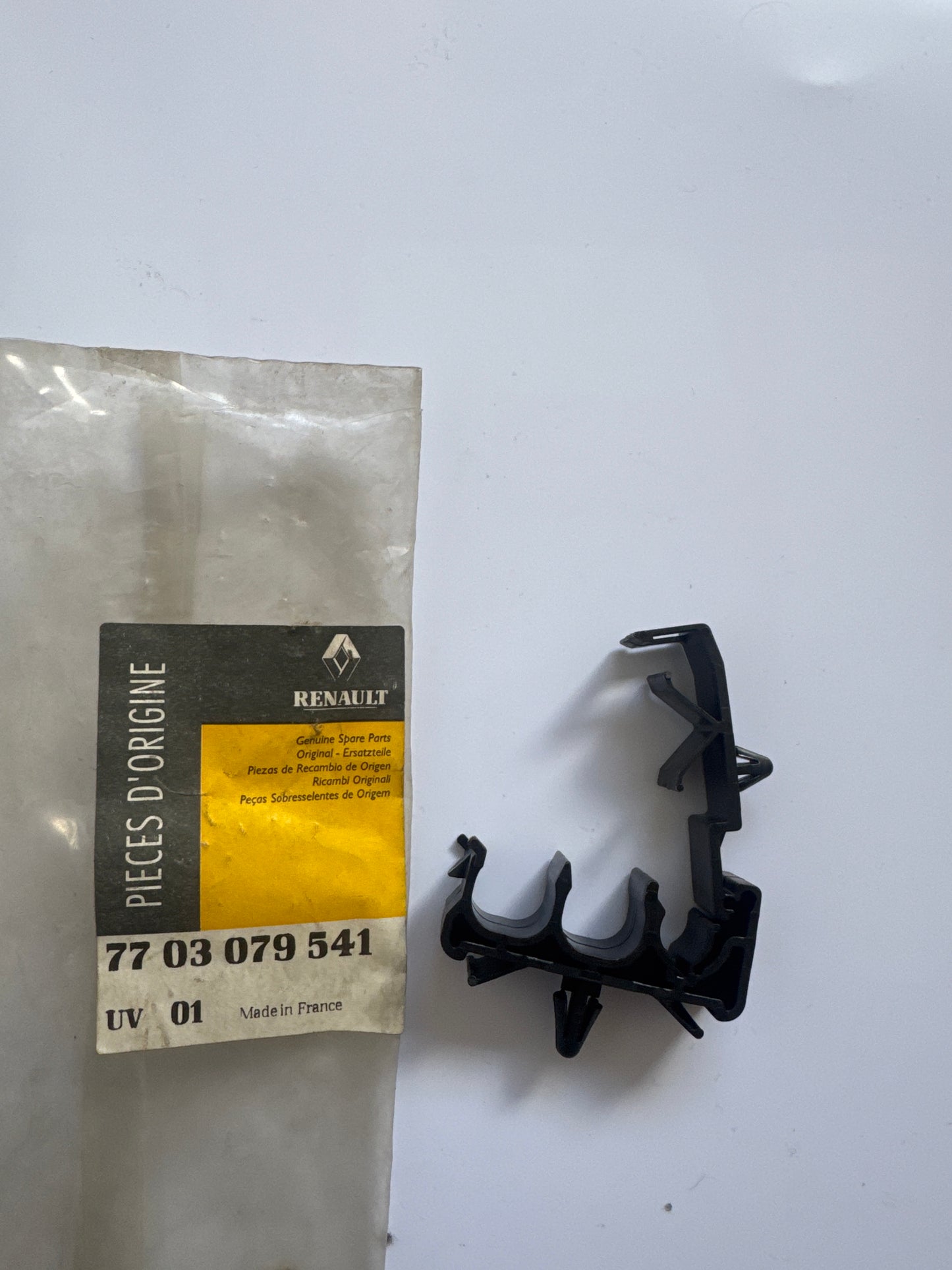 7703079541, GRAPA SOPORTE, Renault