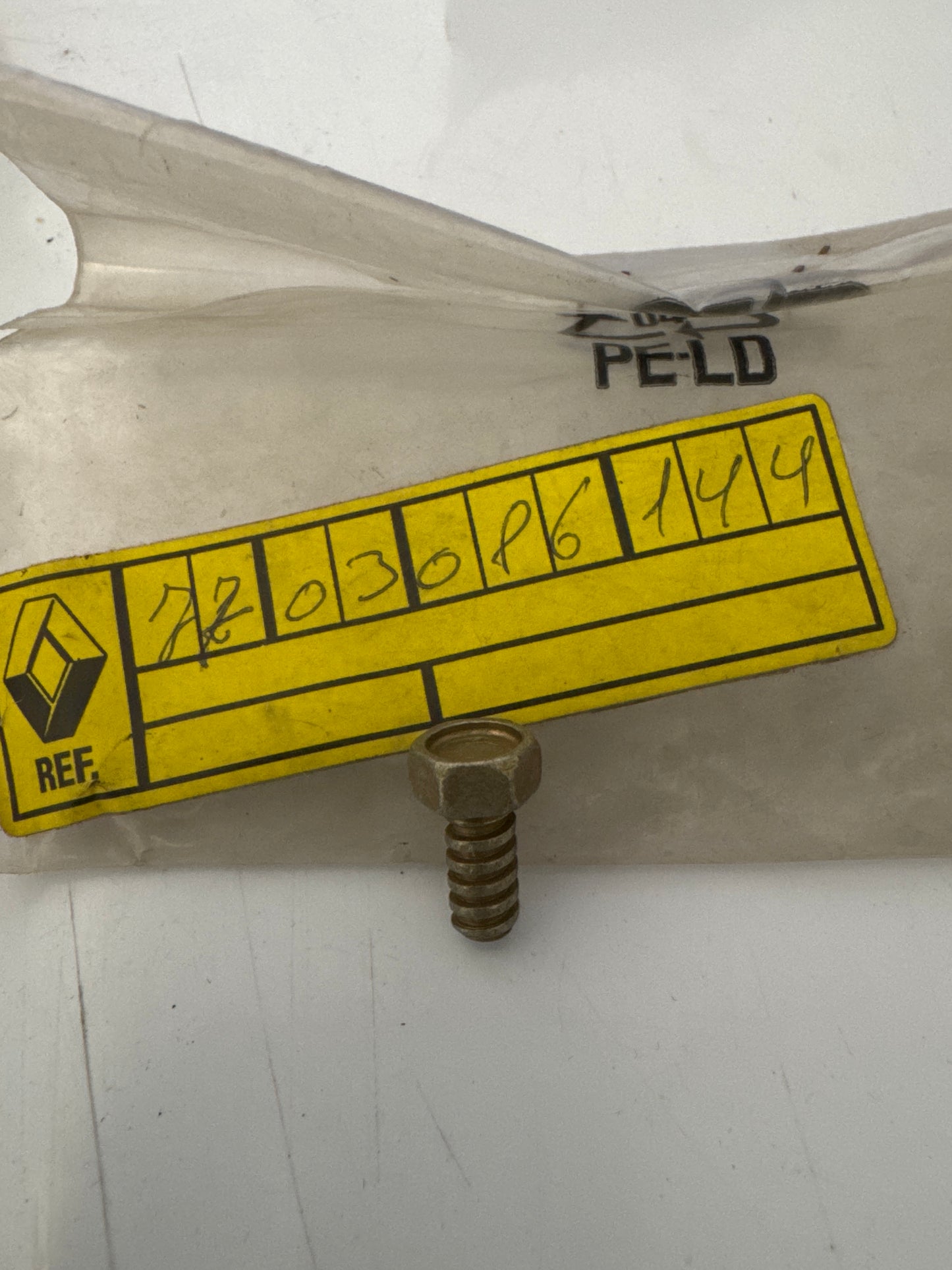 7703086144, TORNILLO, Renault
