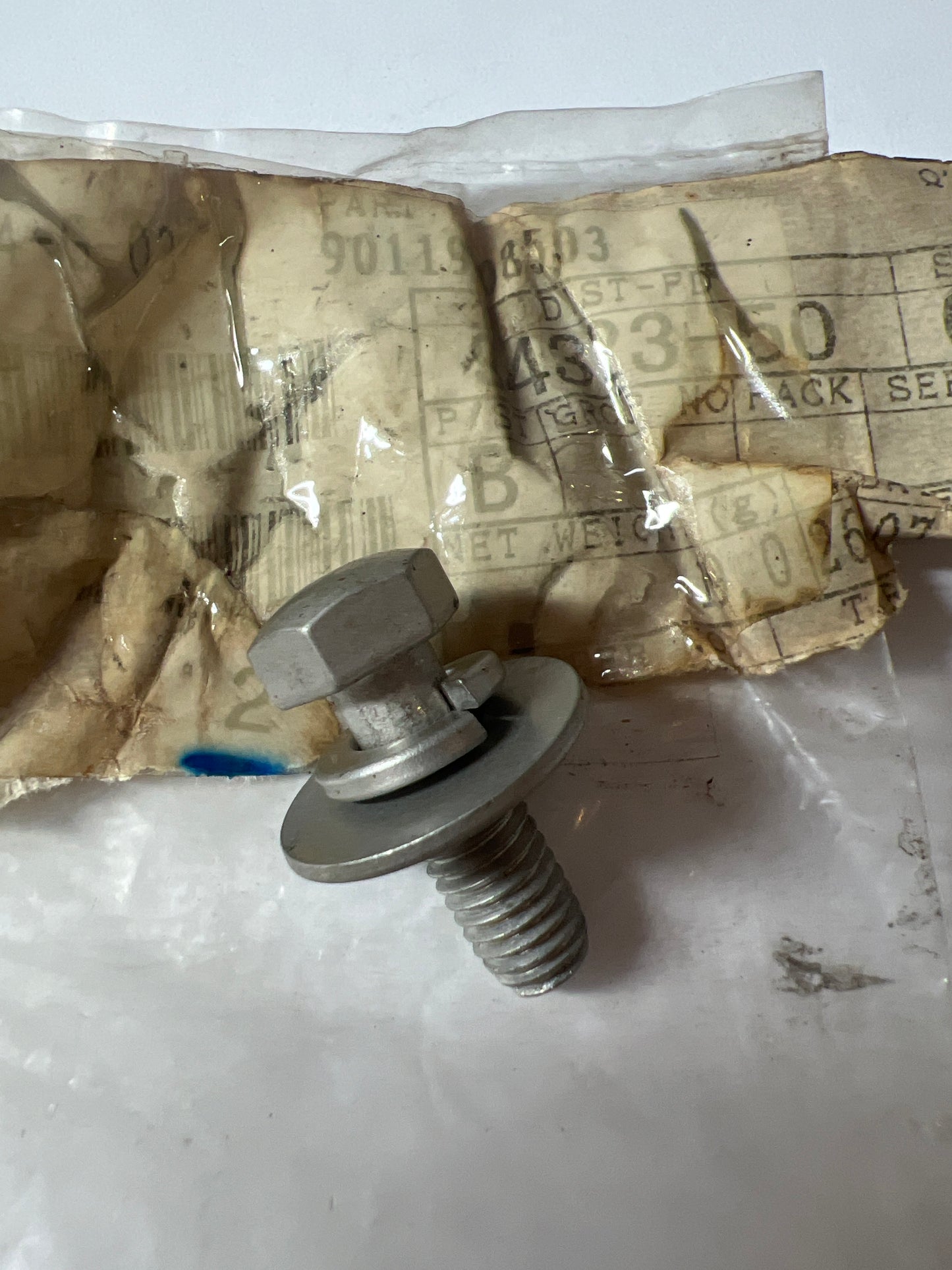 90119-08503 FRONT BUMPER & BUMPER STAY, toyota