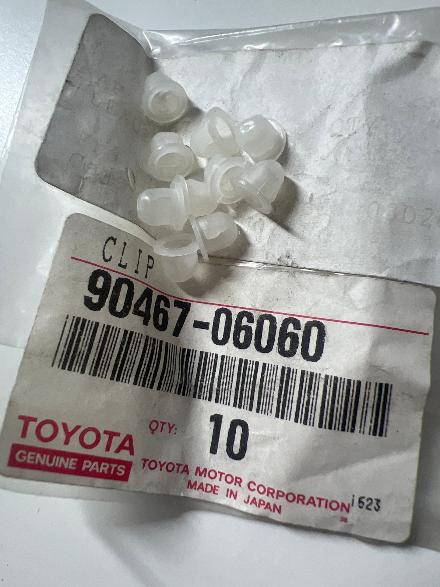 90467-06060 EMBLEM & NAME PLATE (EXTERIOR & INTERIOR), toyota