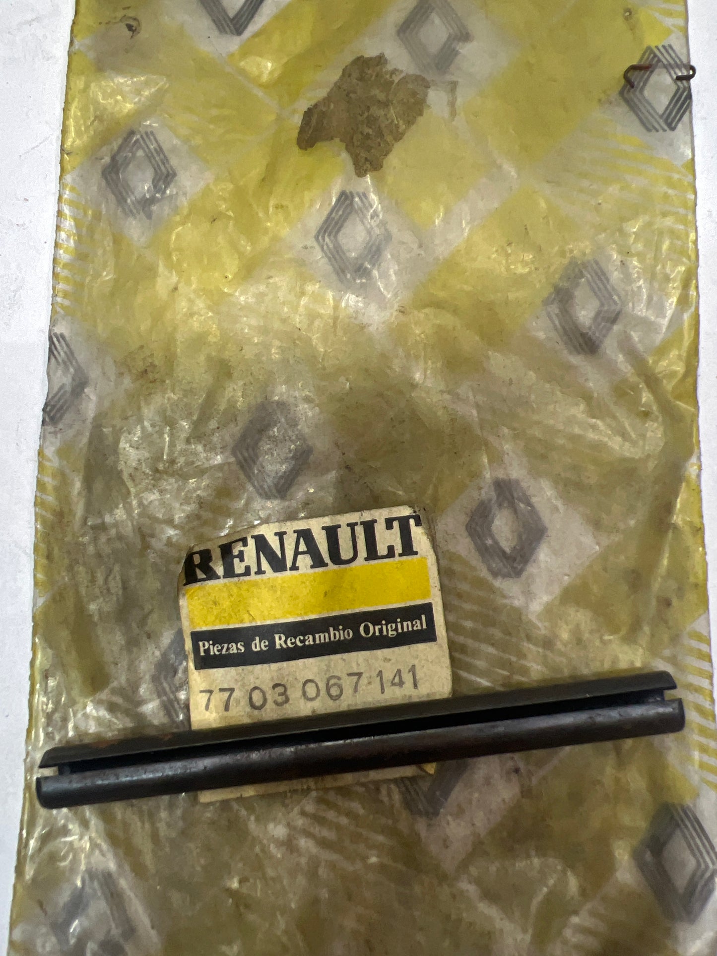 7703067141 EJE ELASTICO RENAULT
