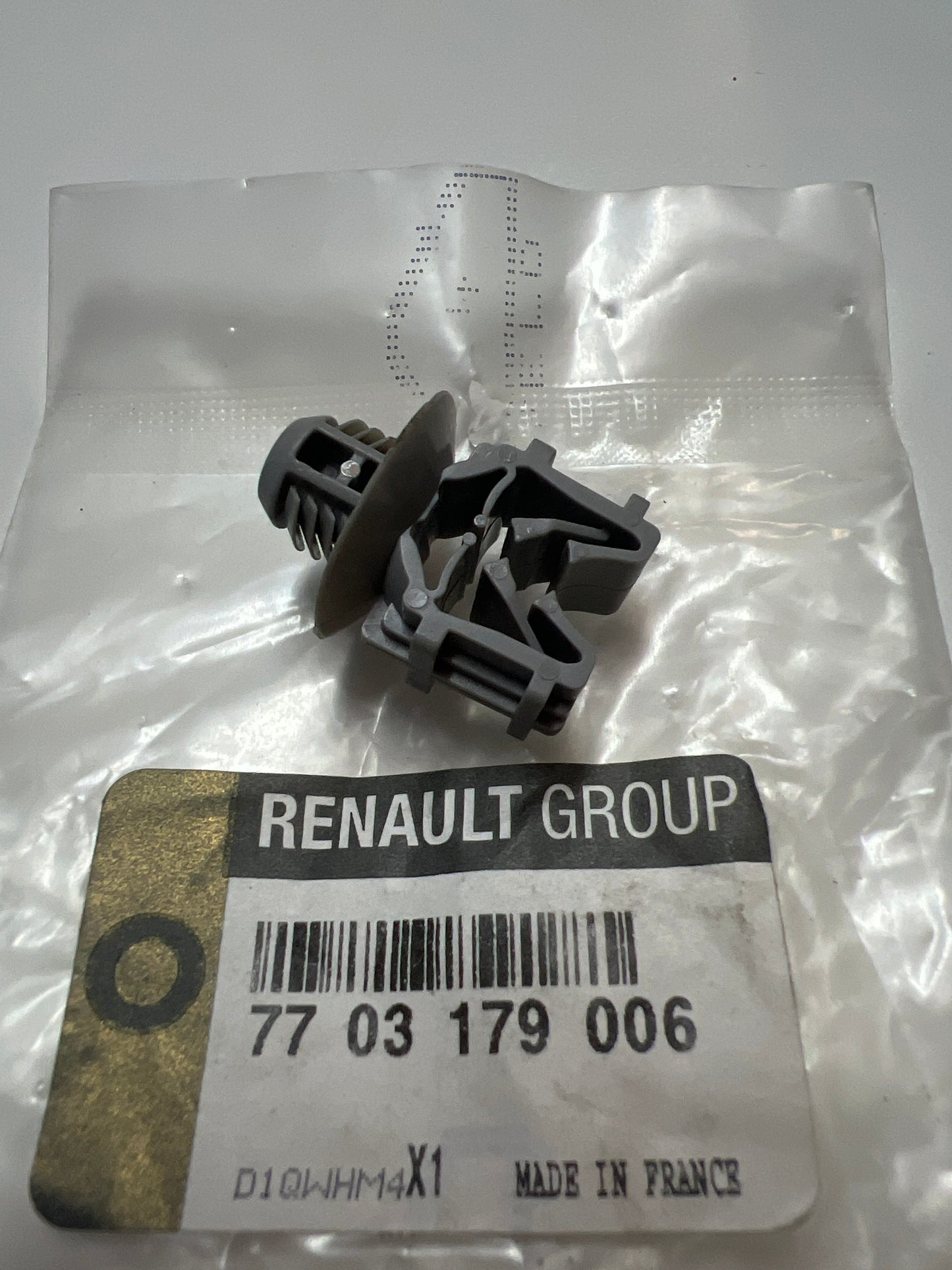7703179006 - GRAPA SOPORTE - Renault