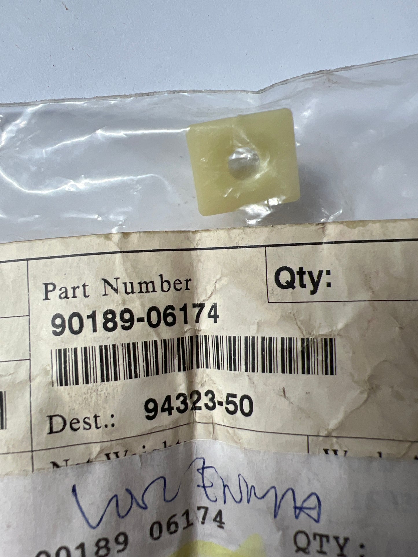 90189-06174, 90189-06174 REAR BUMPER & BUMPER STAY
77-01: FUEL TANK & TUBE, toyota, Toyota - Lexus