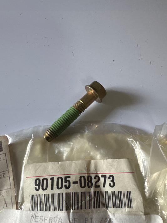 90105-08273 CLUTCH HOUSING & TRANSMISSION CASE (MTM), toyota