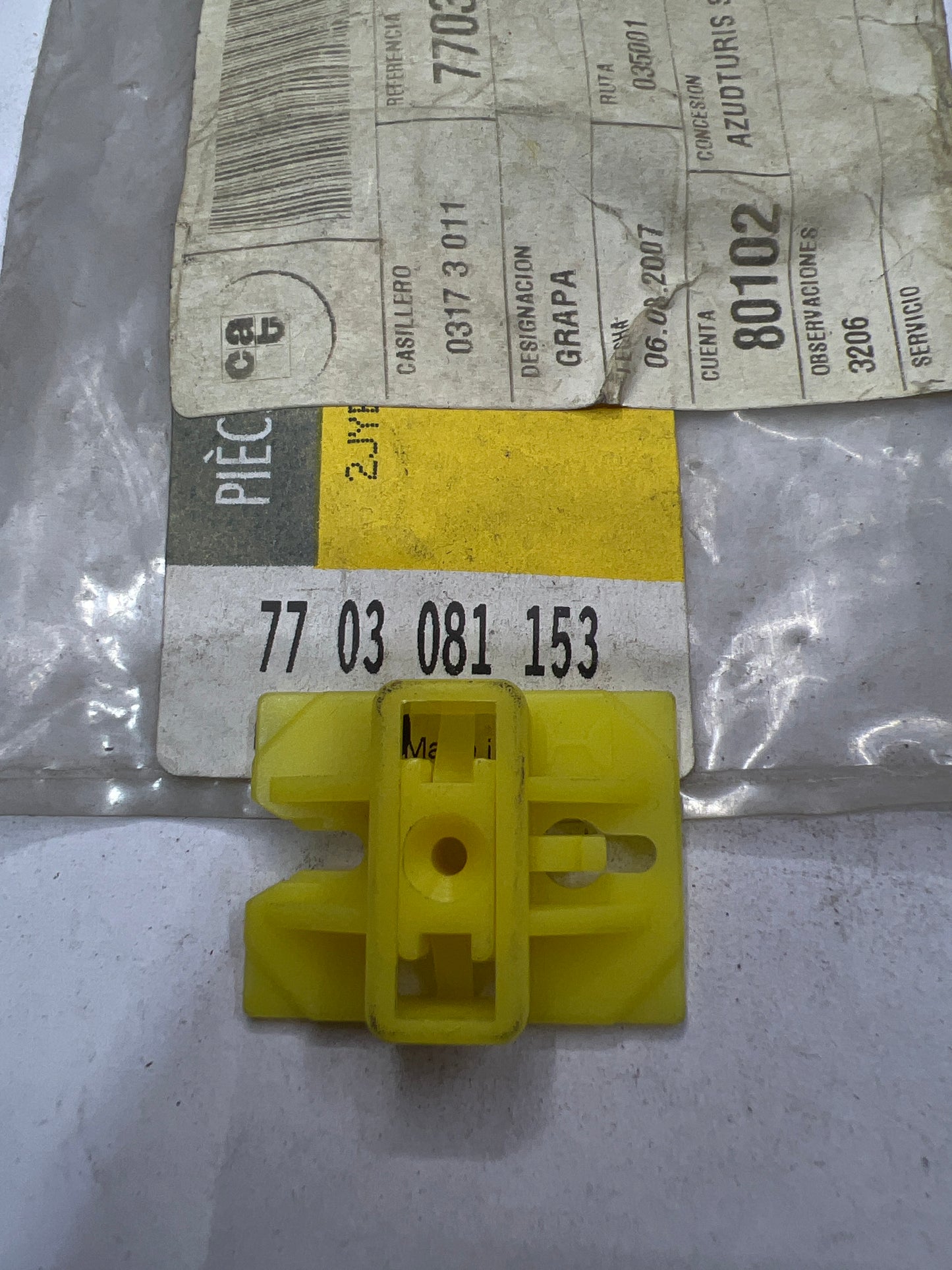 7703081153 Clip, tapacubos RENAULT