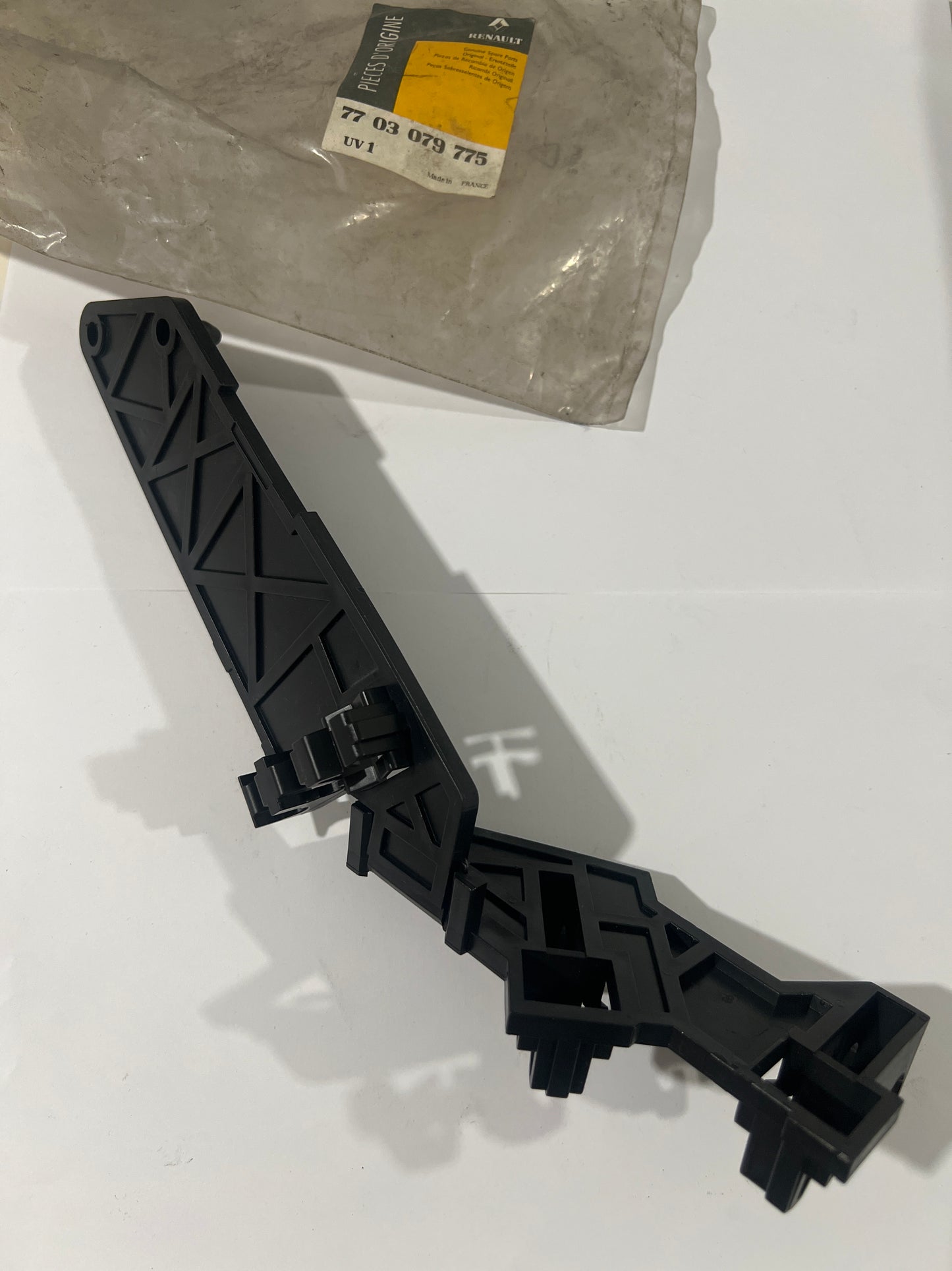 7703079775, GRAPA SOPORTE, Renault
