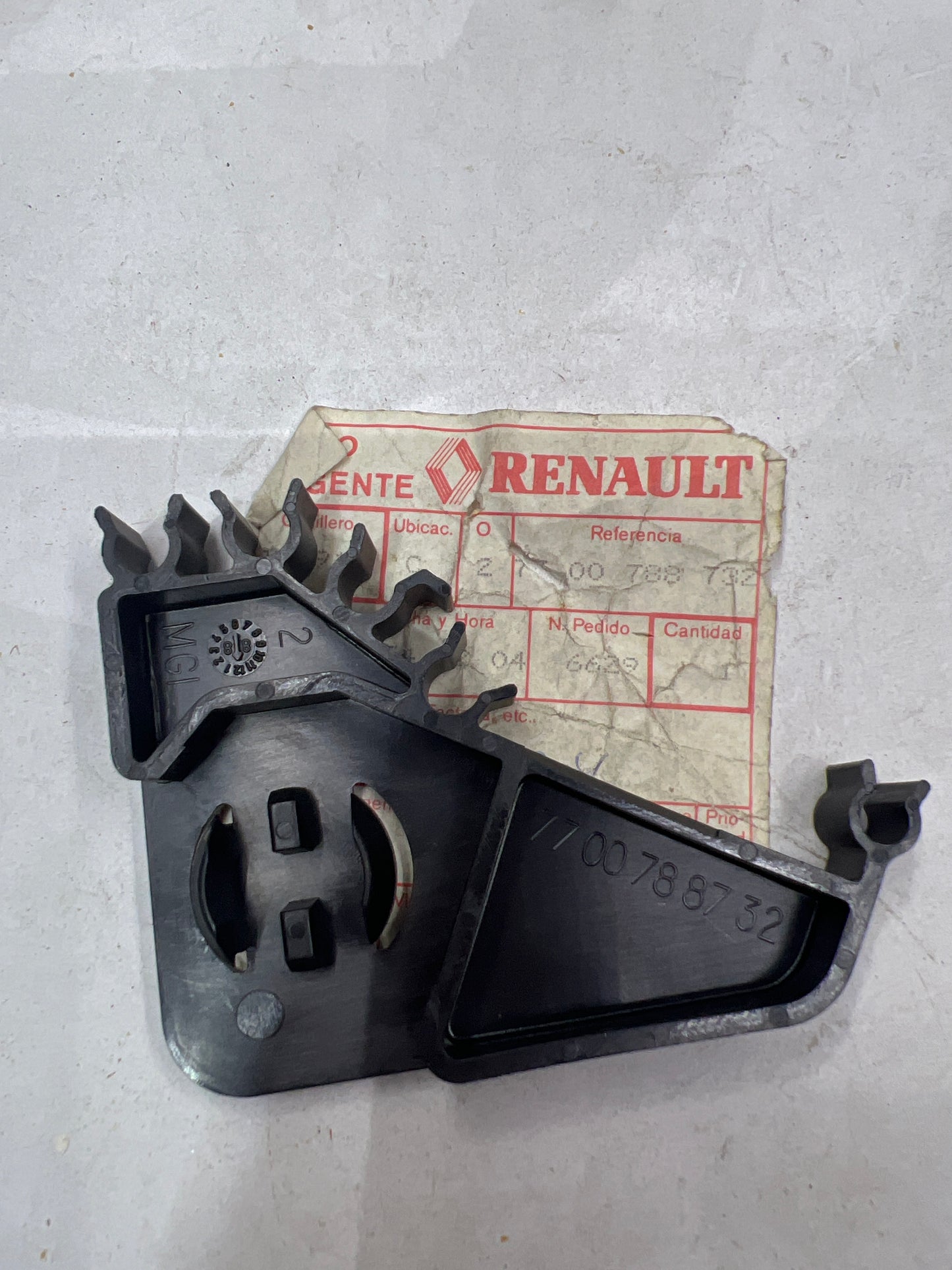 7700788732 SOPORTE HILOS RENAULT