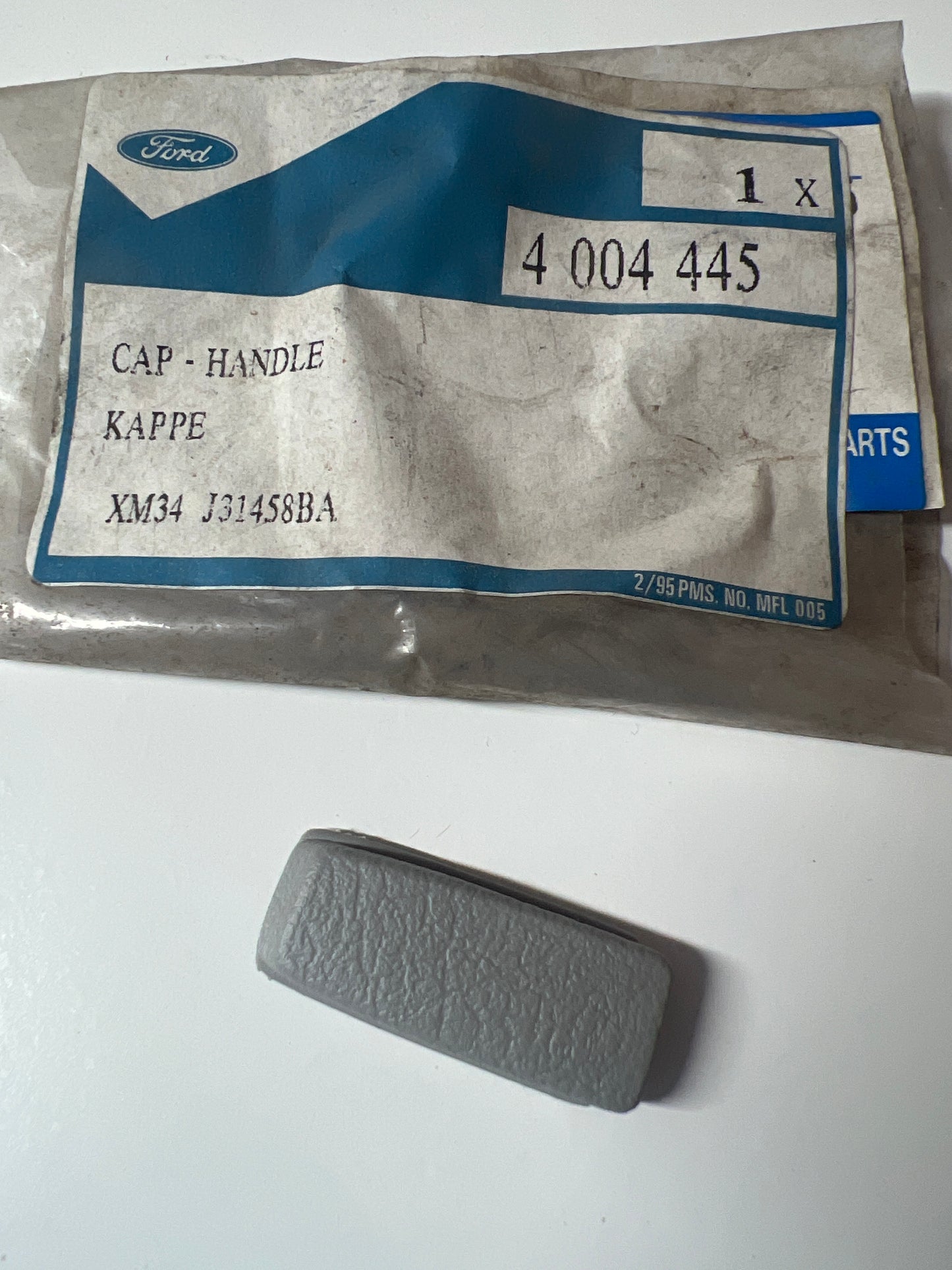 4004445, CUBIERTA - MANIJA, Ford