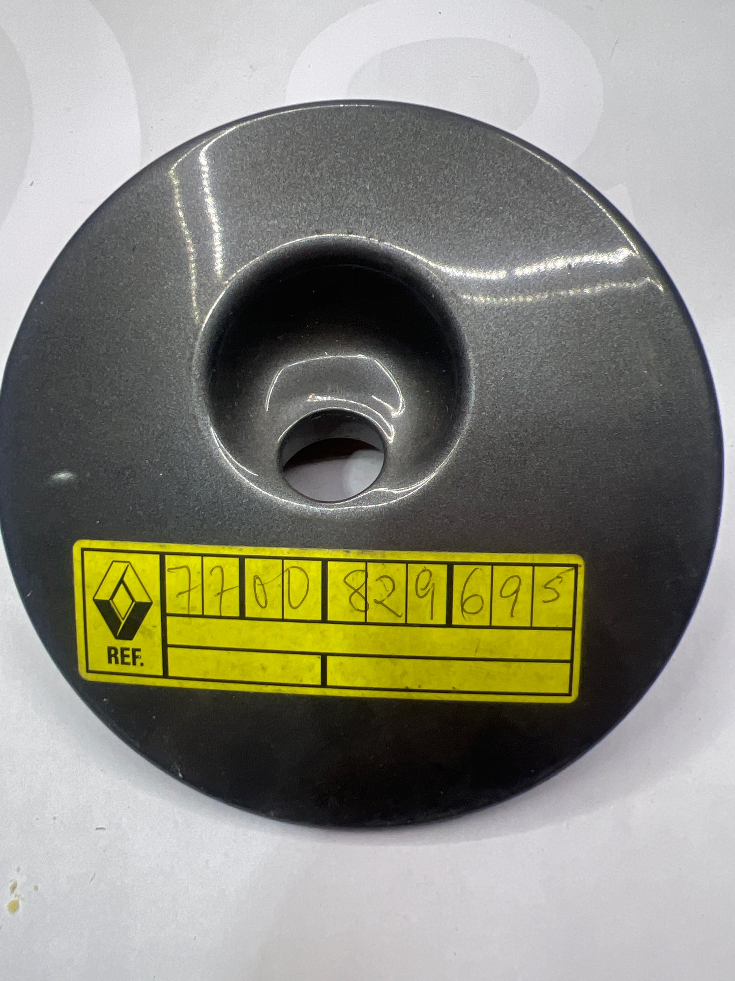 7700829695 COVER FUEL CAP RENAULT