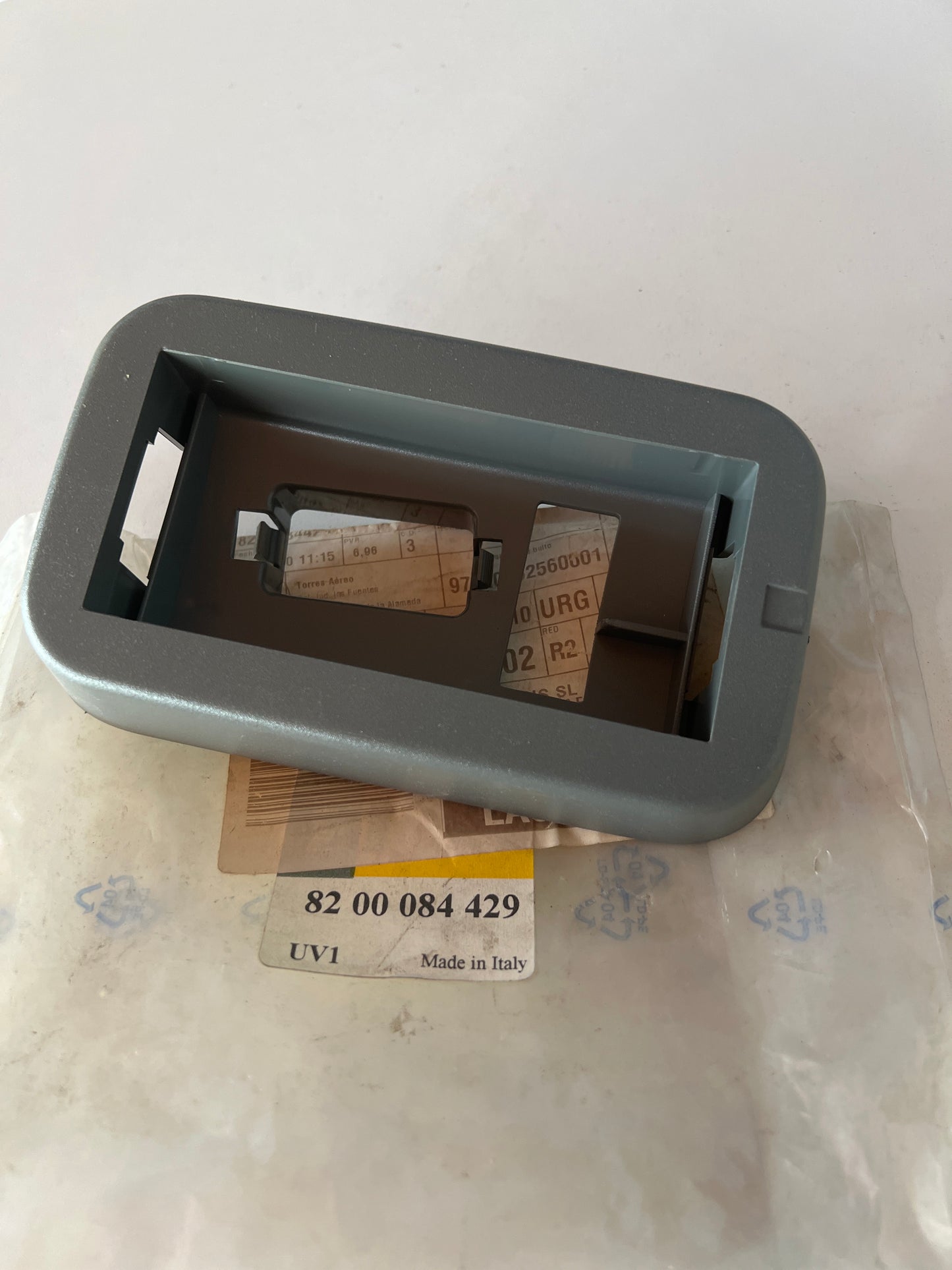 8200084429 PORTALAMPARAS RENAULT
