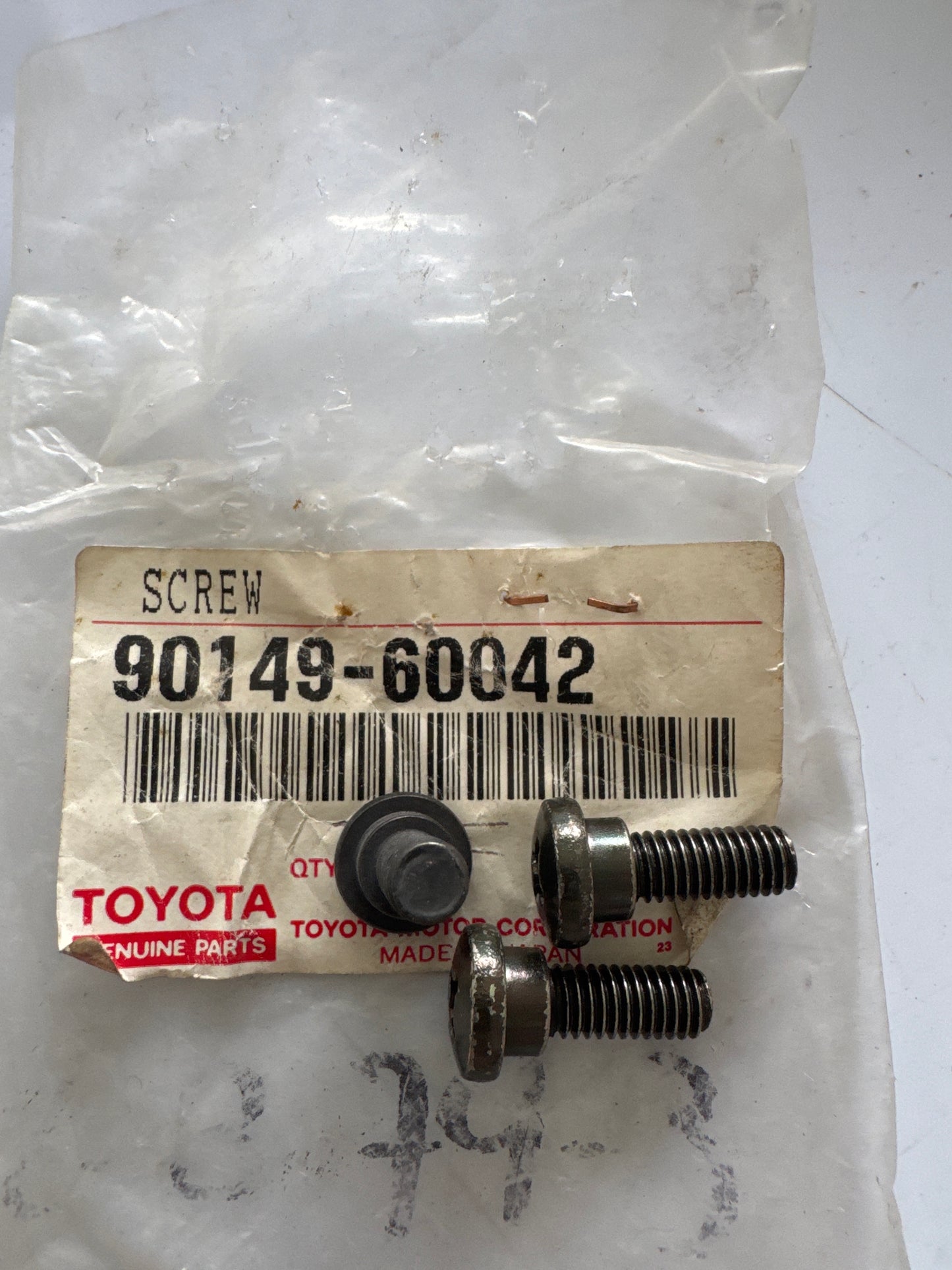 90149-60042 FRONT FLOOR PANEL & FRONT FLOOR MEMBER, toyota