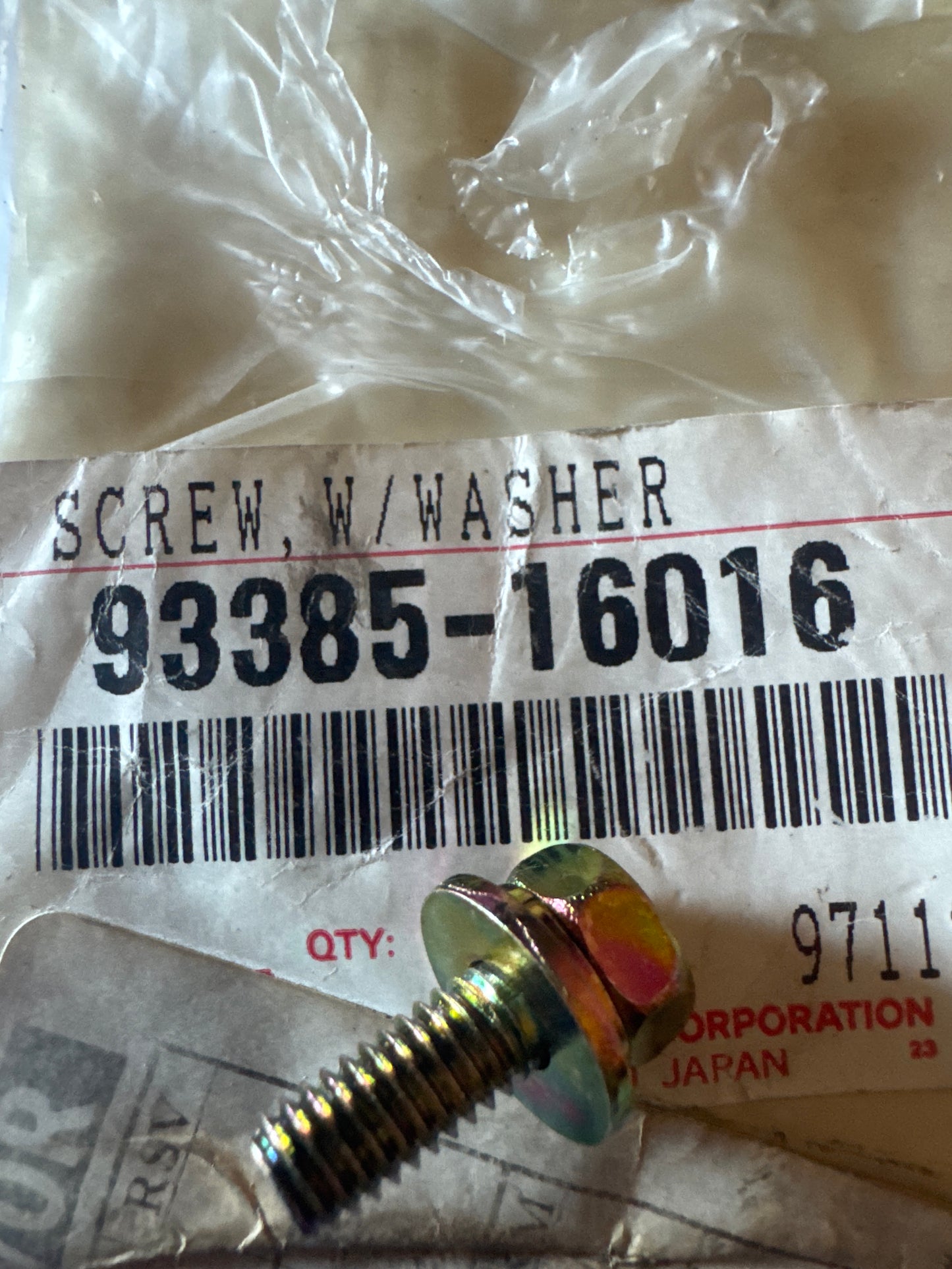 93385-16016 BACK DOOR LOCK & HANDLE
77-01: FUEL TANK & TUBE, toyota