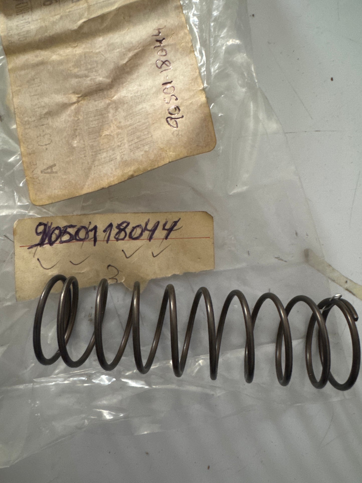 90501-18044 GEAR SHIFT FORK & LEVER SHAFT (MTM), toyota