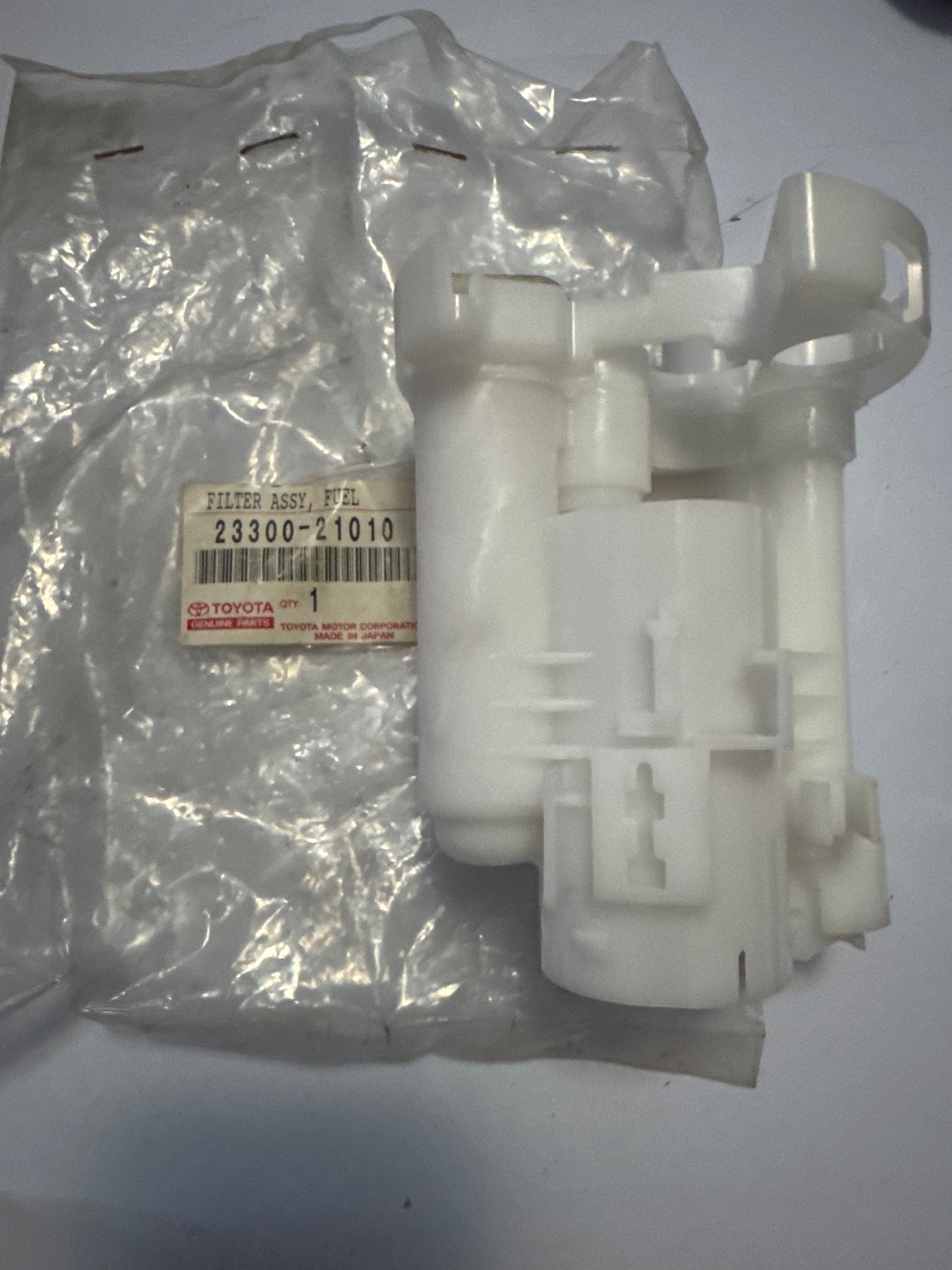 23300-21010 FUEL INJECTION SYSTEM, toyota