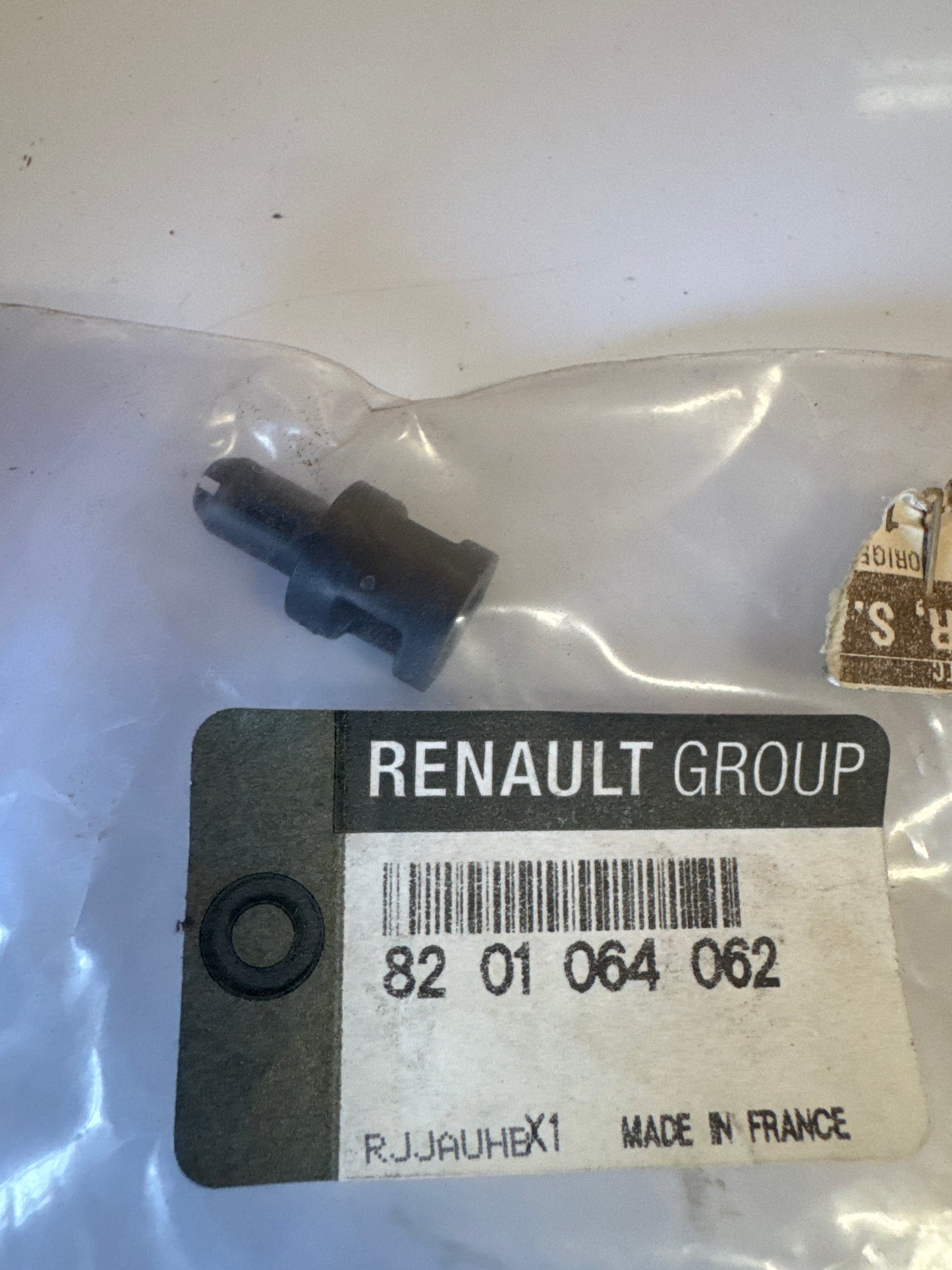 8201064062 - SOPORTE GRAPA - Renault