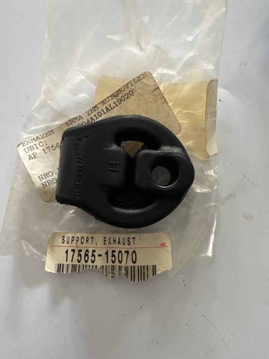 17565-15070, 17565-15070 EXHAUST PIPE, toyota, Toyota - Lexus