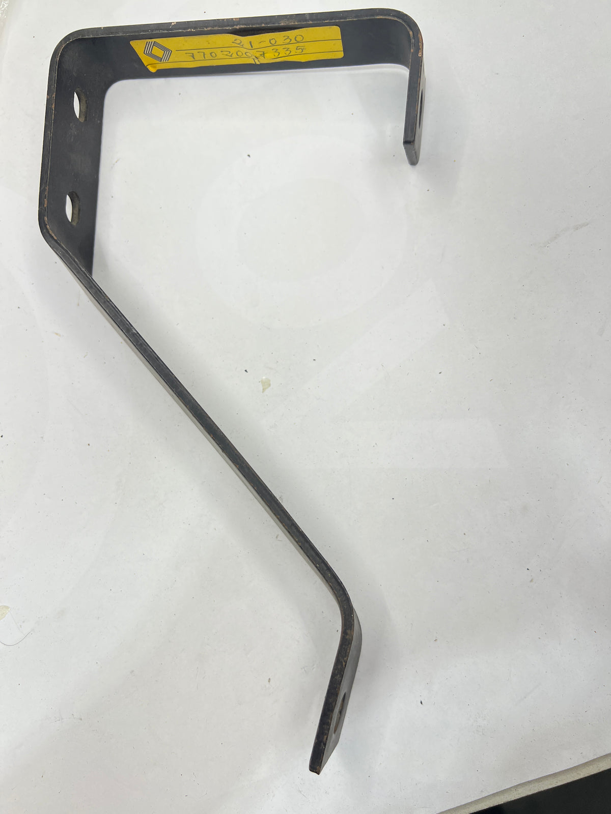 Soporte de paragolpes Renault 7702007335