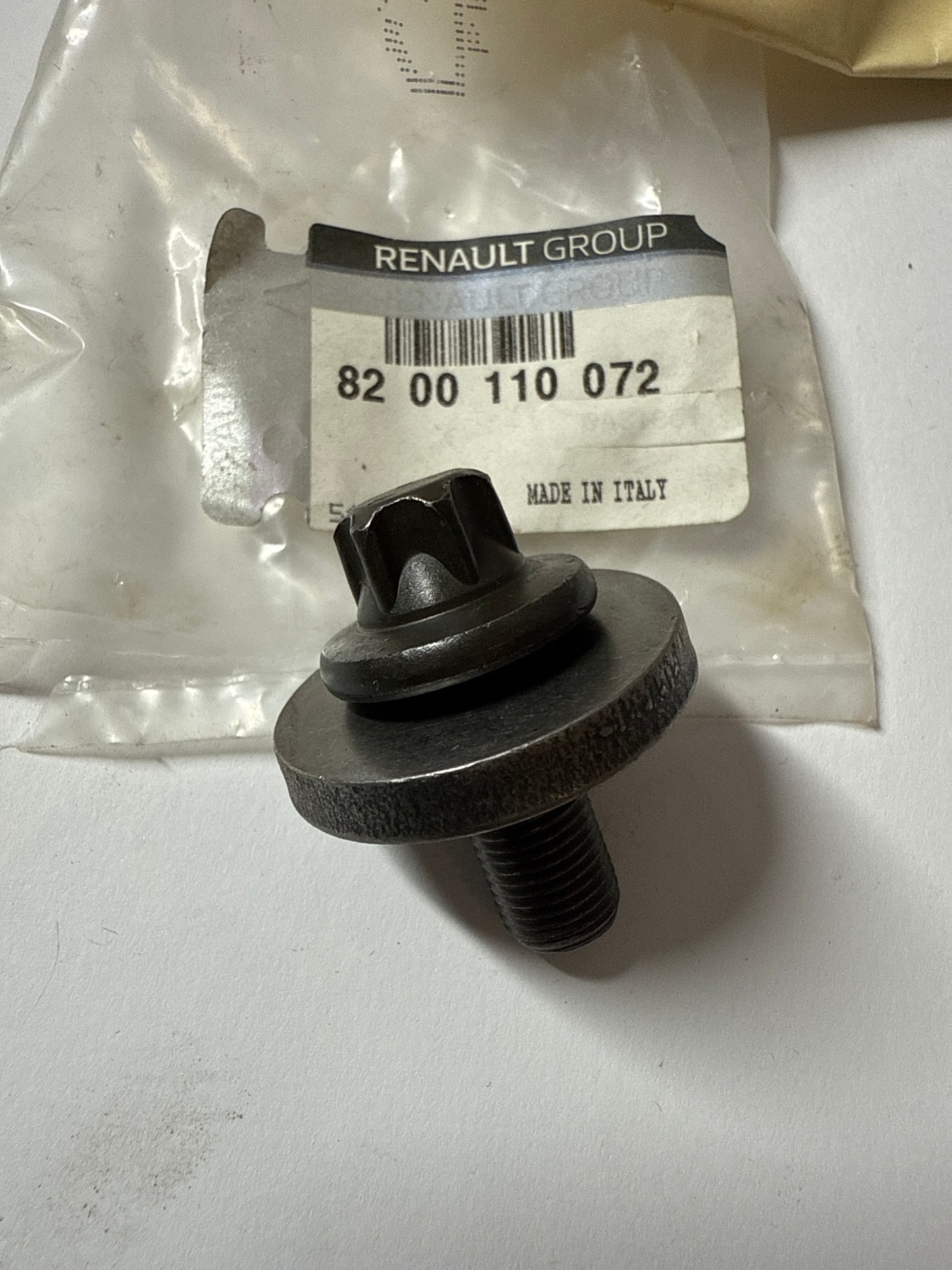 8200110072 - TORNILLO FIJACION - Renault