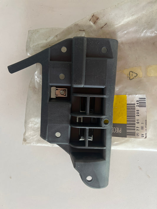 7701205249 BRACKET BUMPER LA RENAULT