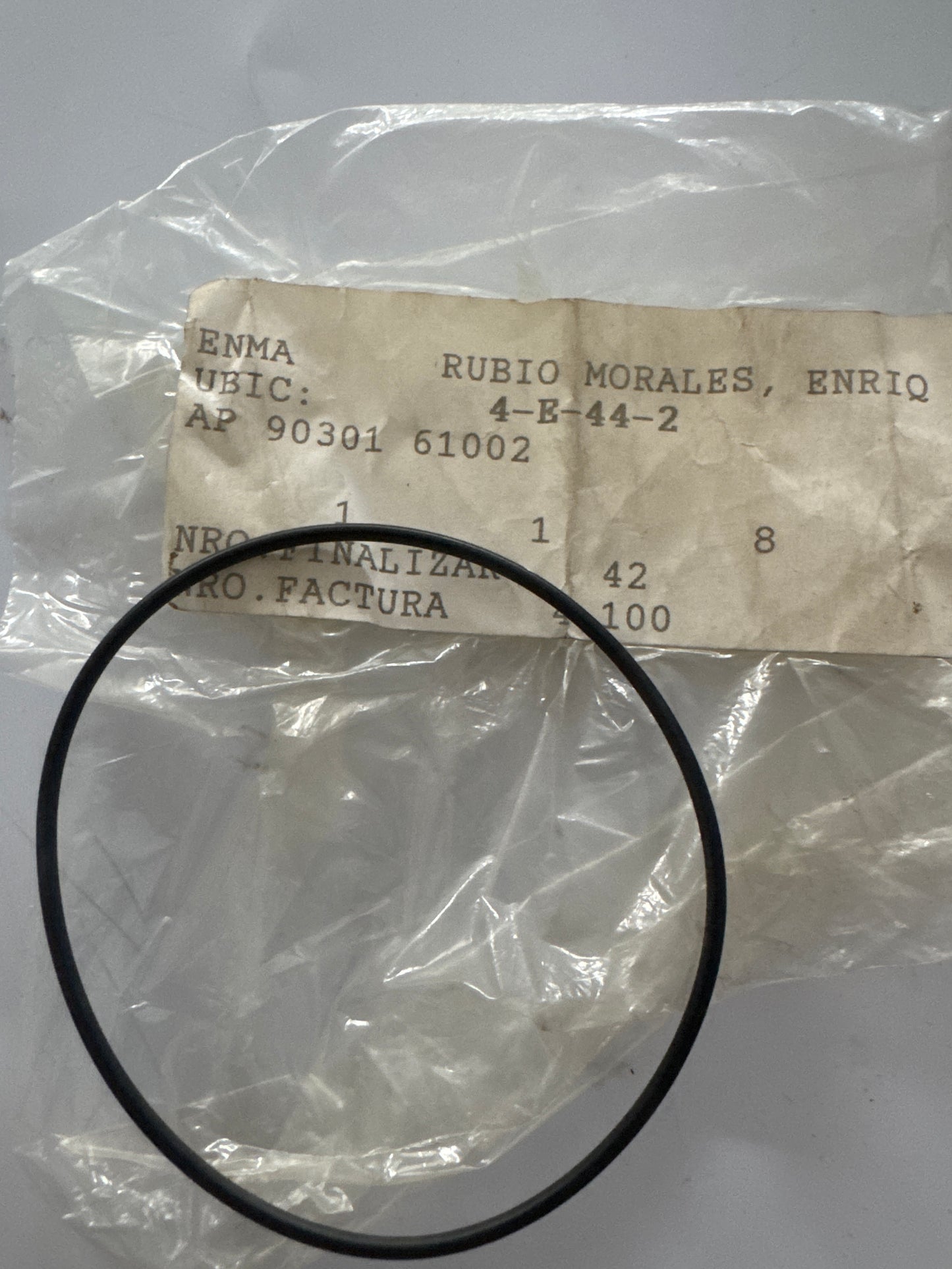 90301-61002 REAR AXLE SHAFT & HUB, toyota