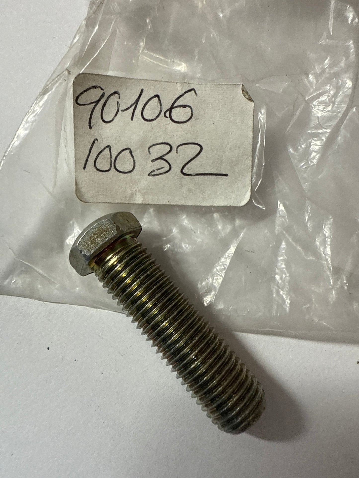 90106-10032 FRONT AXLE ARM & STEERING KNUCKLE, toyota