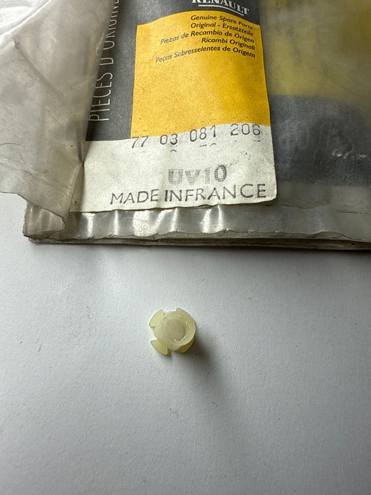 7703081206 - CLIP - Renault