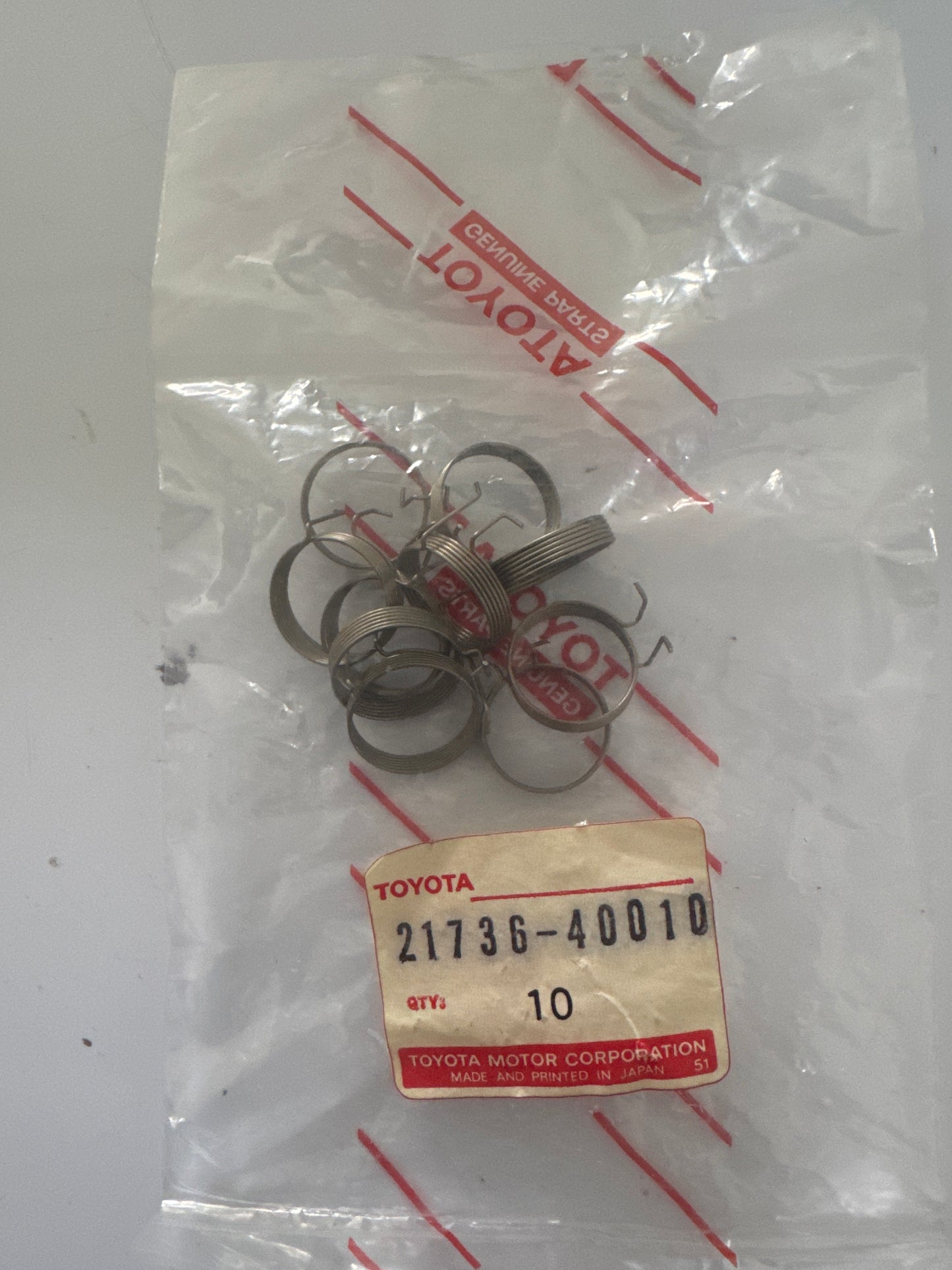 21736-40010 CARBURETOR, toyota