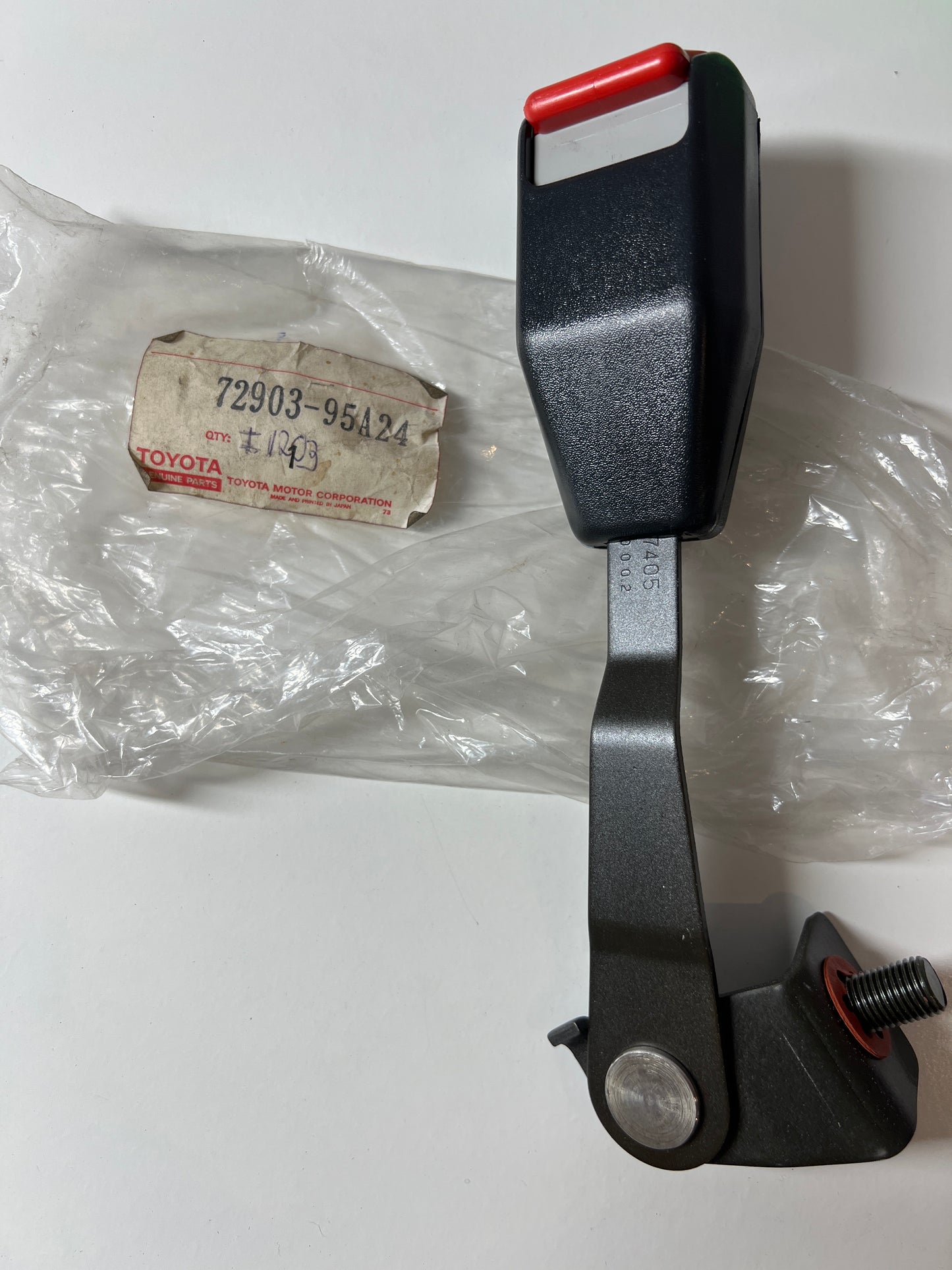 72903-95A24, CONJUNTO DE CINTURÓN, ASIENTO DELANTERO INTERIOR, LH, Toyota - Lexus