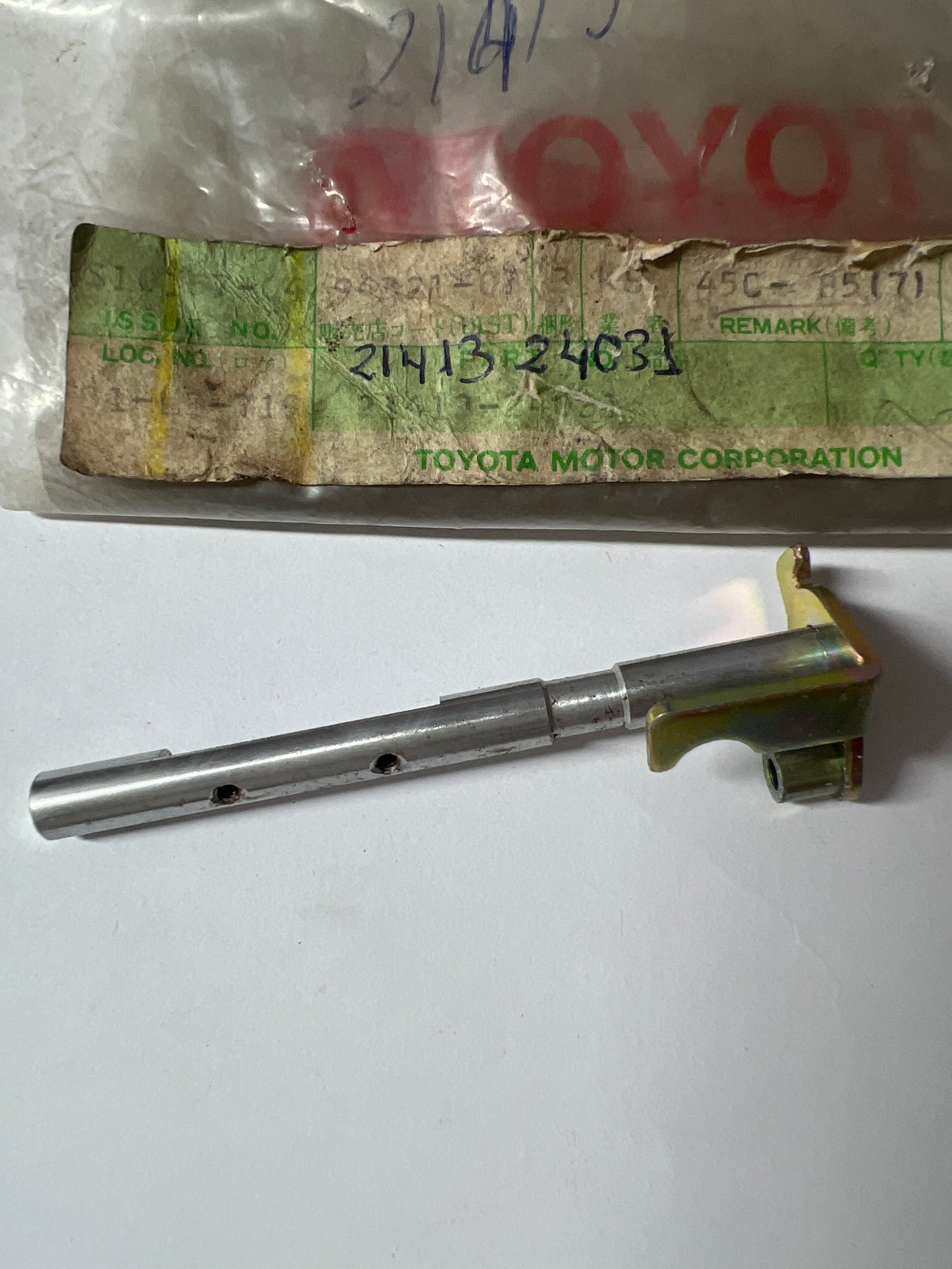 21413-24031 CARBURETOR, toyota