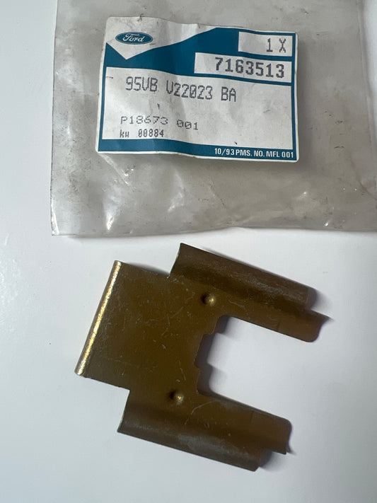 7163513, RETENEDOR, Ford